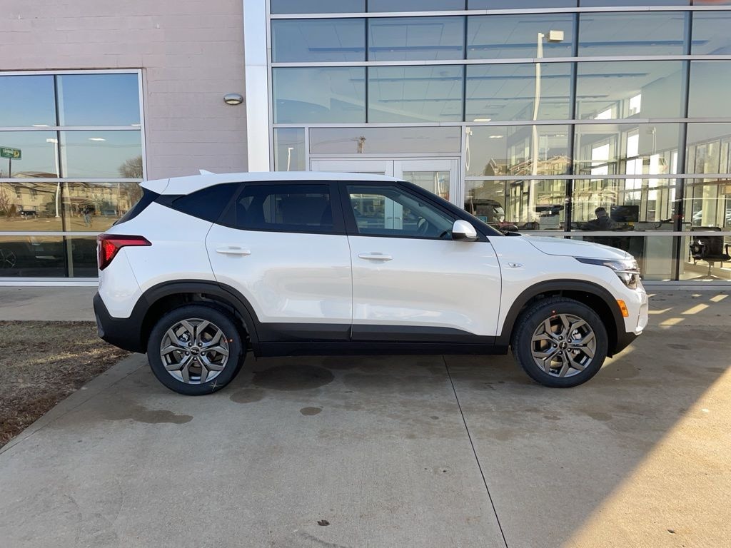 New 2026 Kia Seltos LX SUV