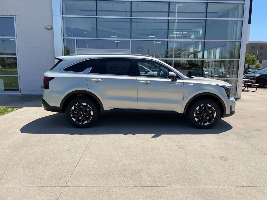 New 2026 Kia Sorento S SUV
