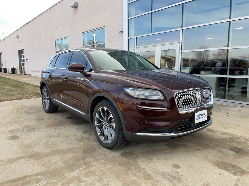 2022 Lincoln Nautilus Reserve's photo