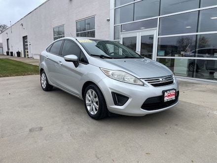 2013 Ford Fiesta SE Sedan