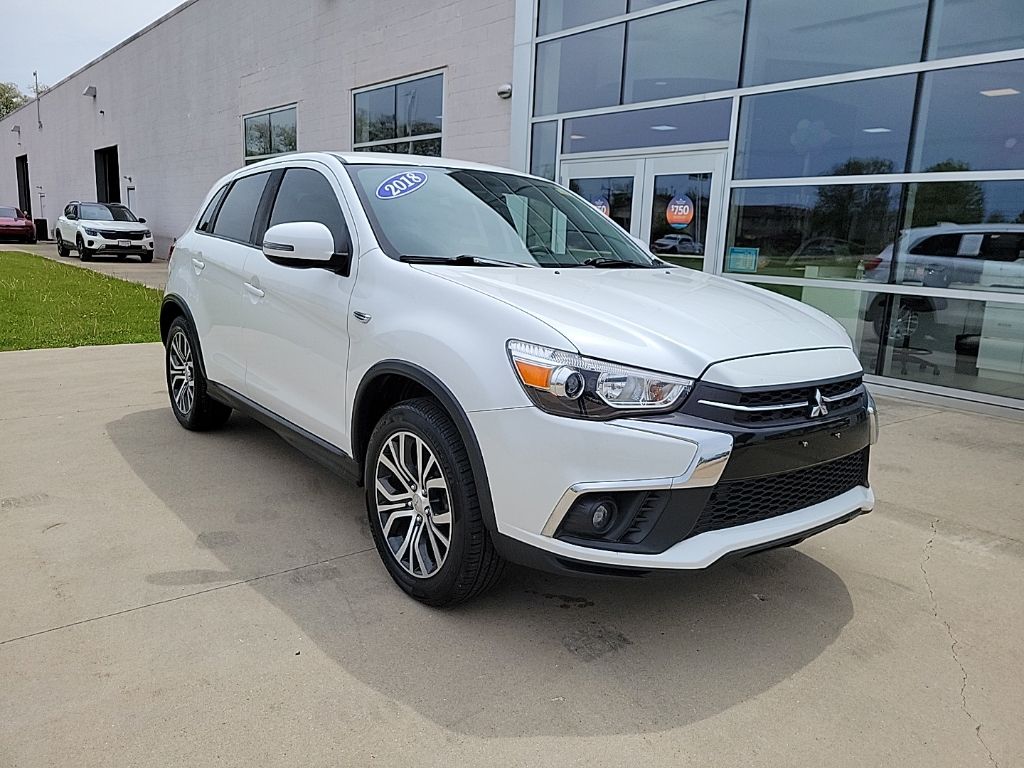 2018 Mitsubishi Outlander Sport 2.0 ES 2WD CVT's photo