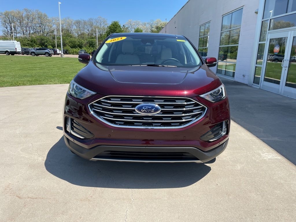 Used 2024 Ford Edge Titanium SUV
