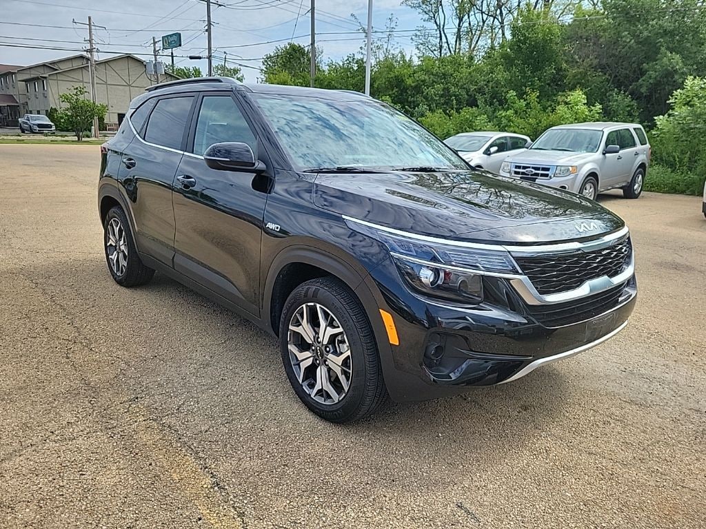 2023 Kia Seltos 2.0 EX AWD's photo