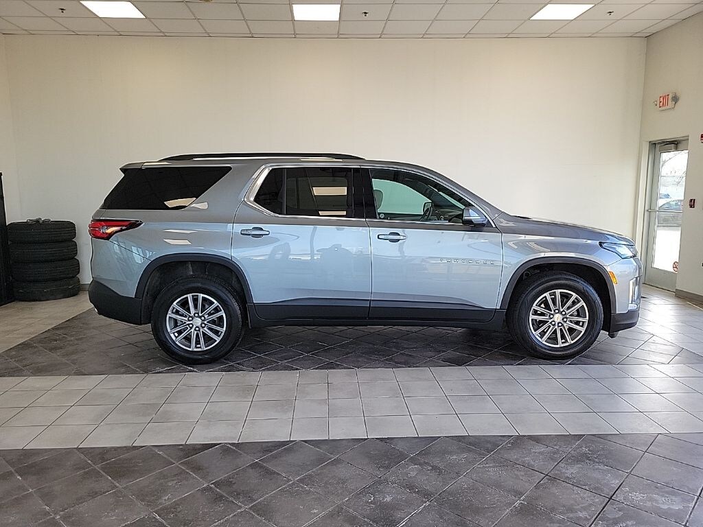 Certified 2023 Chevrolet Traverse LT Cloth w/1LT SUV