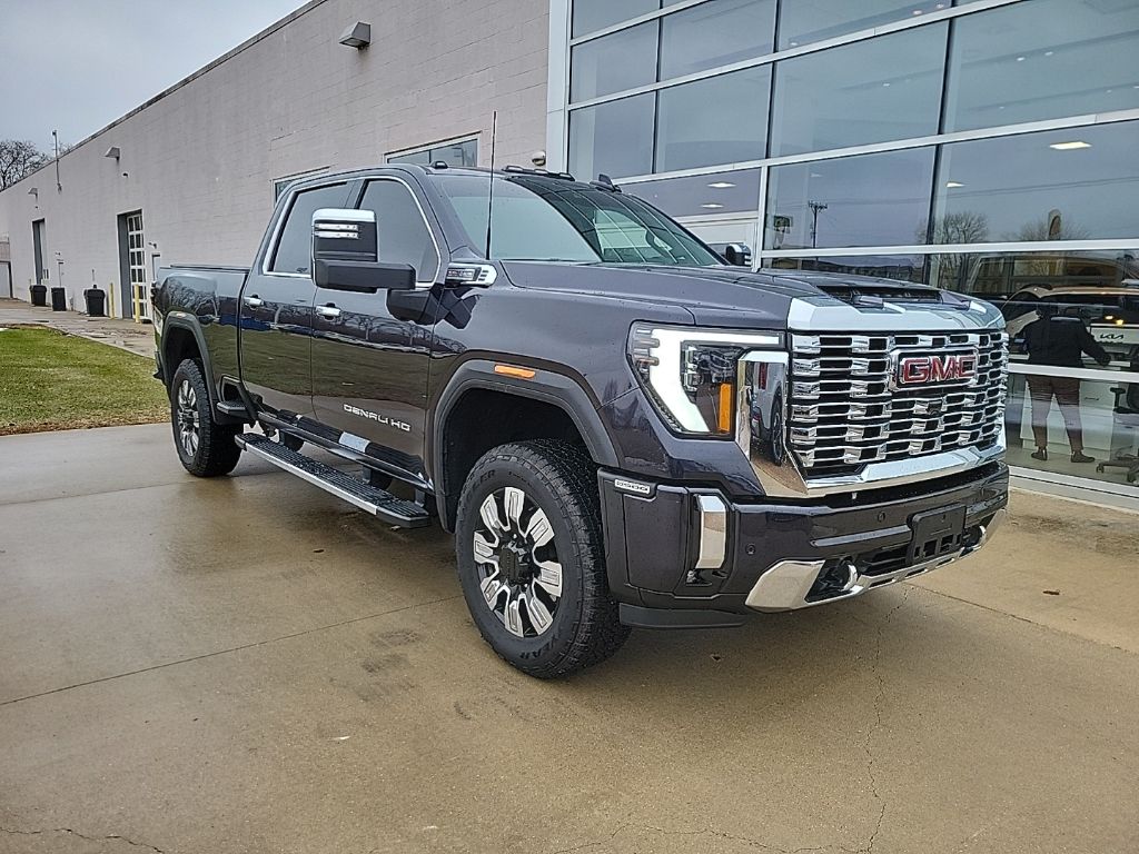 2025 GMC Sierra 2500HD Denali's photo