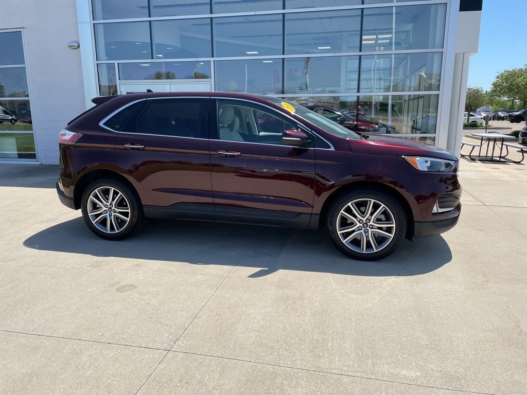 Used 2024 Ford Edge Titanium SUV