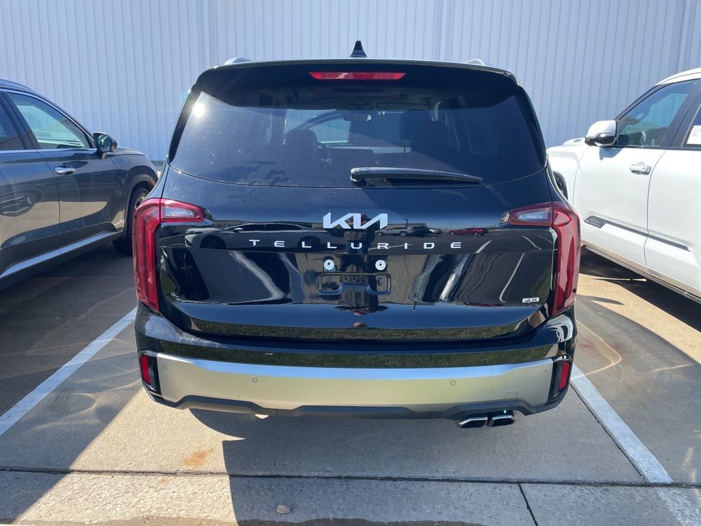 Used 2025 Kia Telluride S SUV