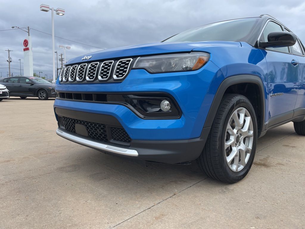 2025 Jeep Compass Limited - Photo 14