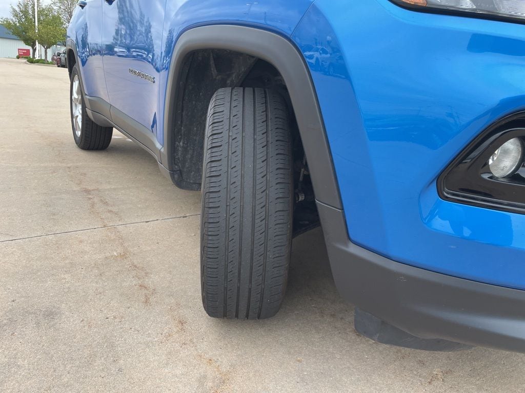 2025 Jeep Compass Limited - Photo 16