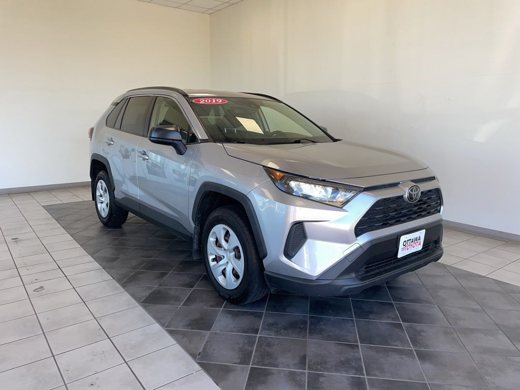 Used 2019 Toyota RAV4 LE SUV