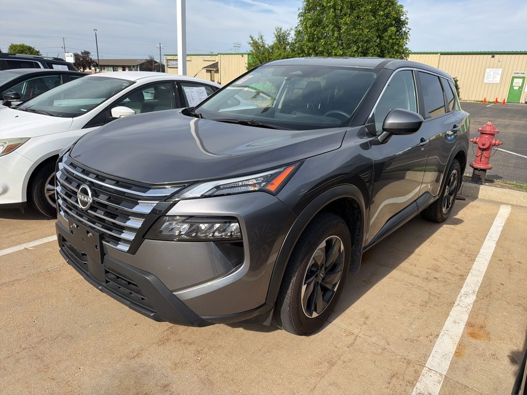 2025 Nissan Rogue SV AWD's photo