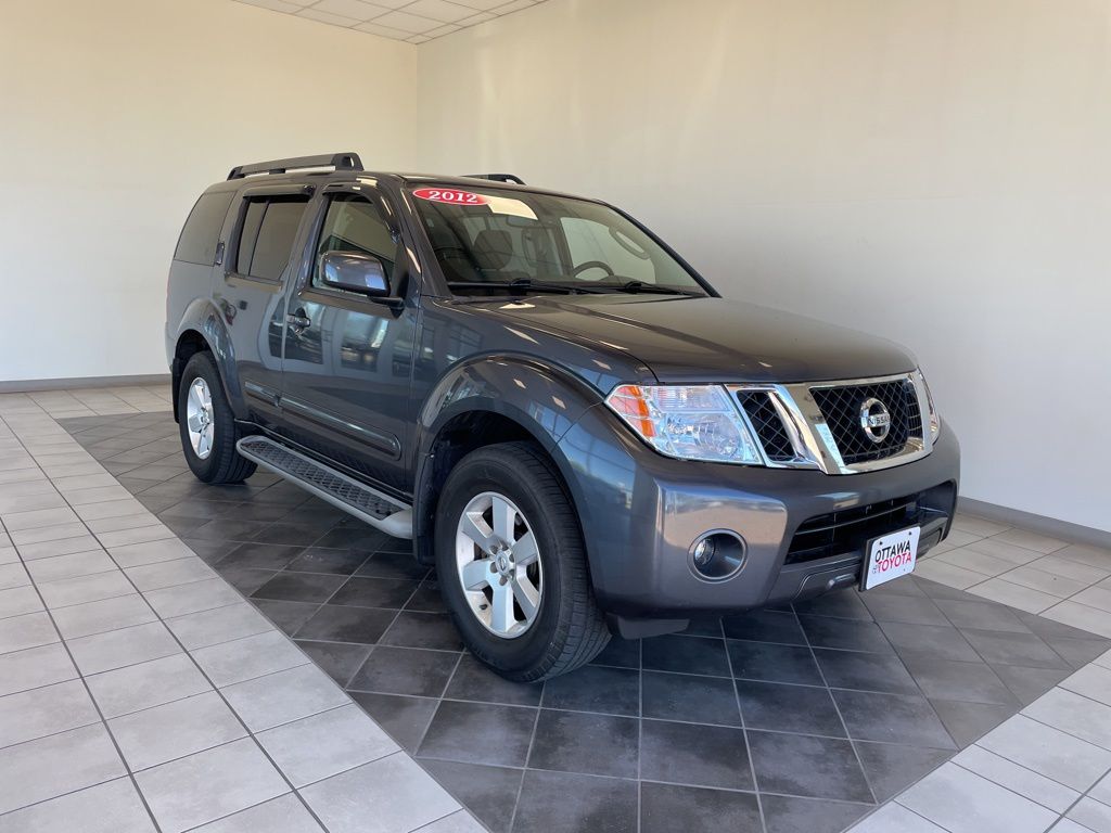 2012 Nissan Pathfinder SV 4x4's photo
