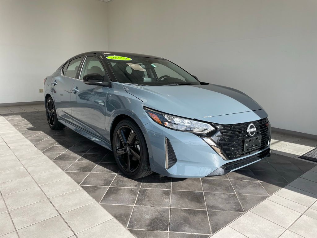 2024 Nissan Sentra SR's photo