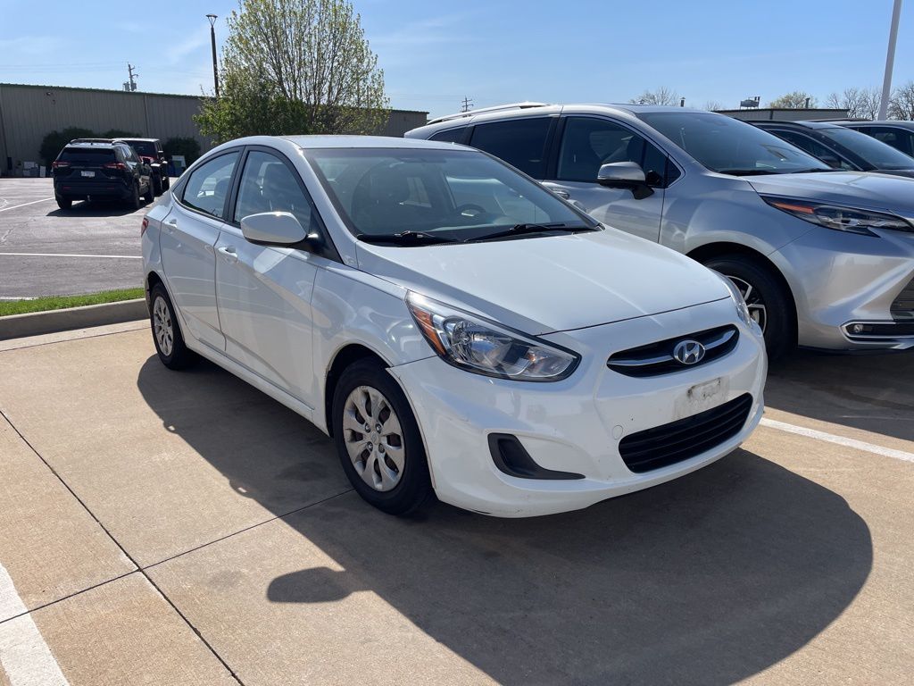 2016 Hyundai Accent SE