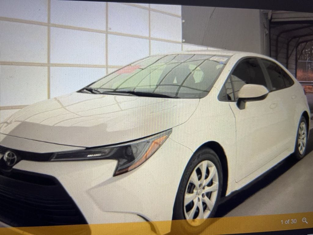 2025 Toyota Corolla LE