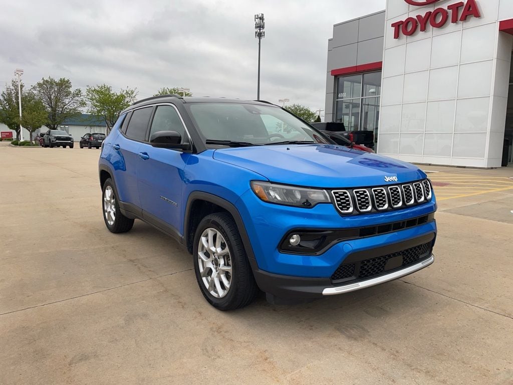 2025 Jeep Compass Limited 4X4's photo