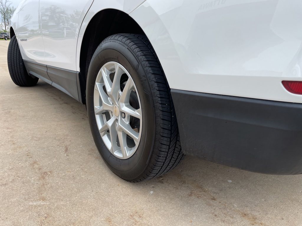 2024 Chevrolet Equinox LT - Photo 17