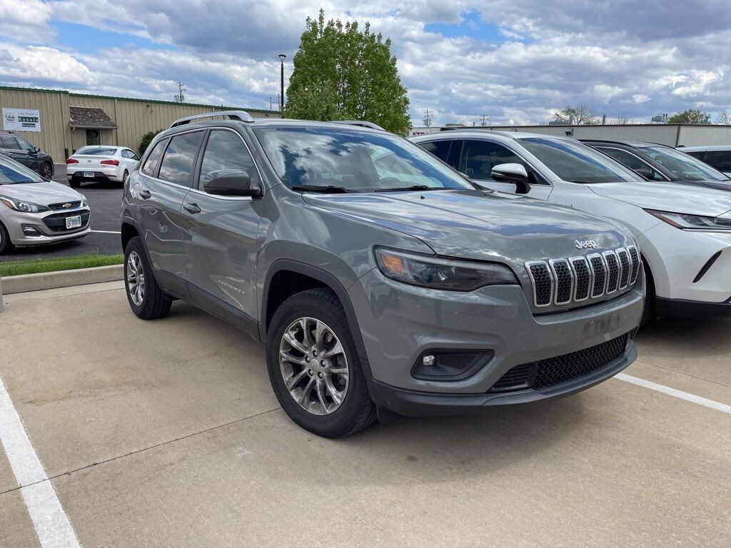Used 2019 Jeep Cherokee Latitude Plus 4x4 SUV