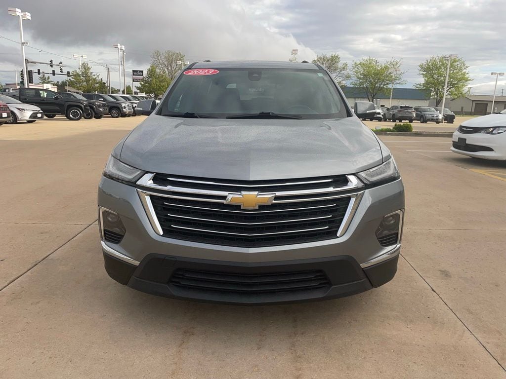 Used 2023 Chevrolet Traverse LT Cloth w/1LT SUV