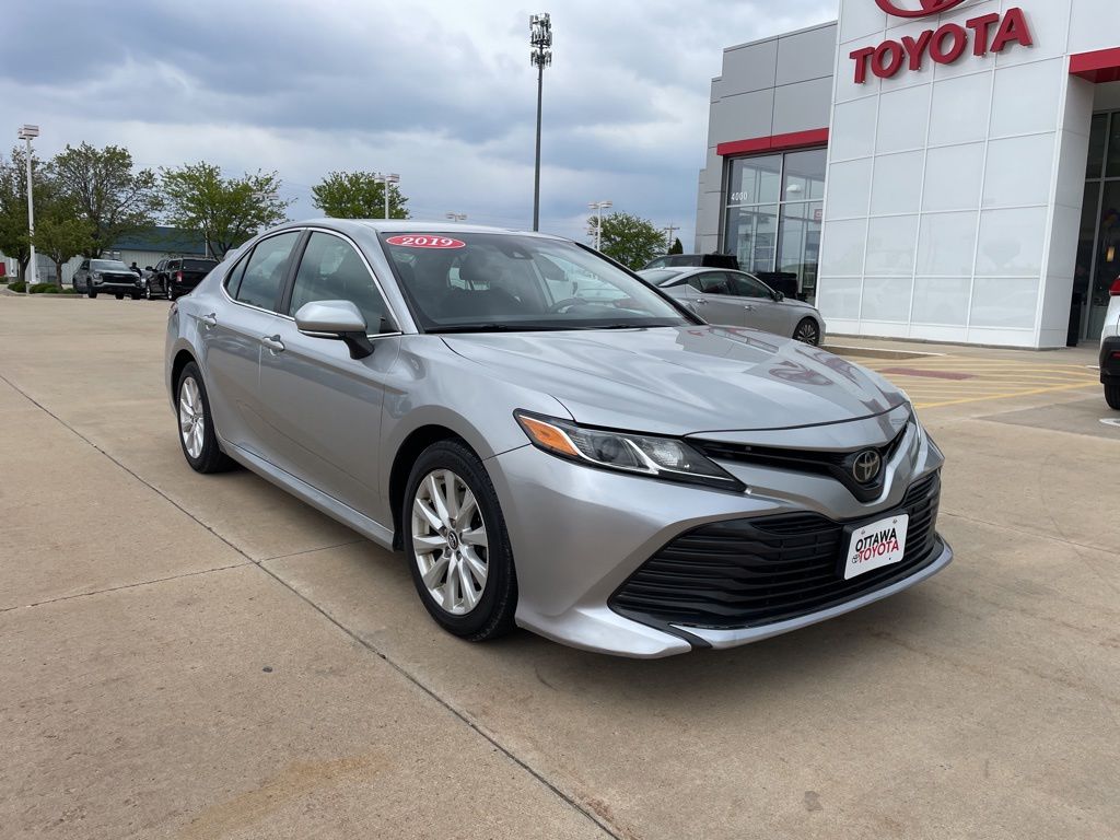 2019 Toyota Camry LE