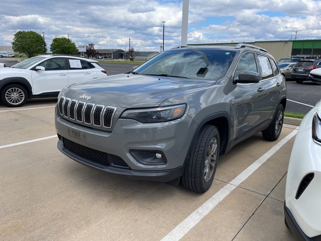 Used 2019 Jeep Cherokee Latitude Plus 4x4 SUV