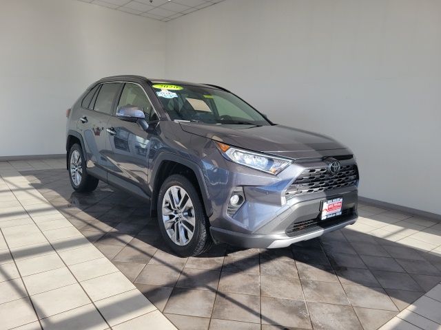 2020 Toyota RAV4 Limited's photo