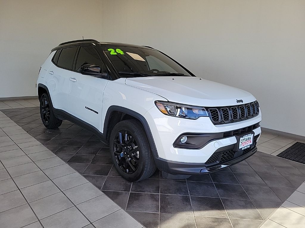 Used 2024 Jeep Compass Latitude SUV