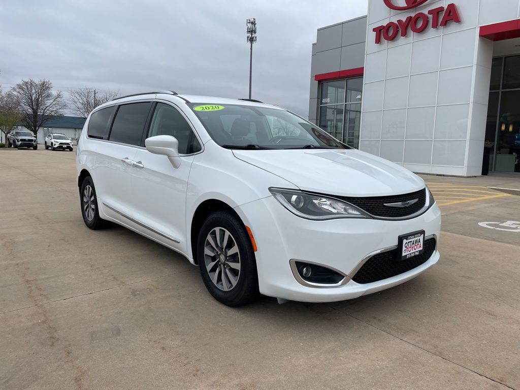 2020 Chrysler Pacifica Touring L Plus