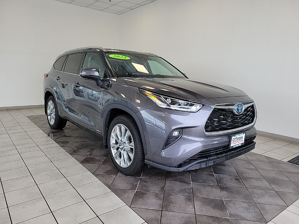 Used 2023 Toyota Highlander Hybrid Limited SUV