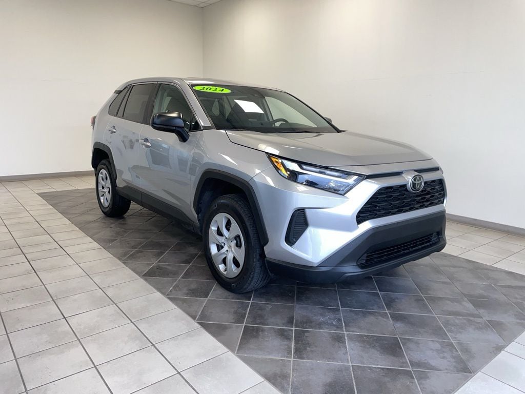 2024 Toyota RAV4 LE