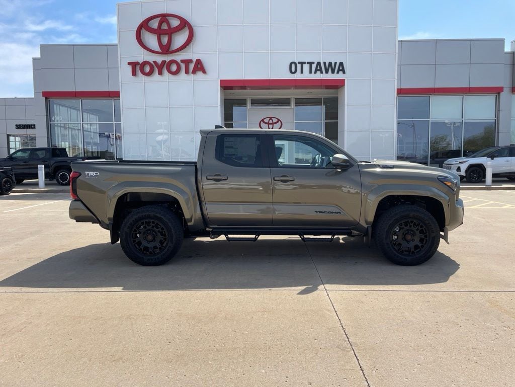 New 2026 Toyota Tacoma i-FORCE MAX TRD Sport 4X4 DOUBLE CAB HV