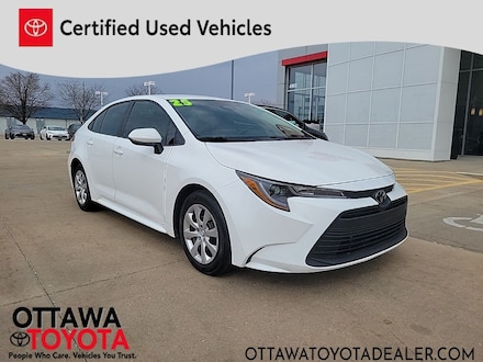 2025 Toyota Corolla LE Sedan