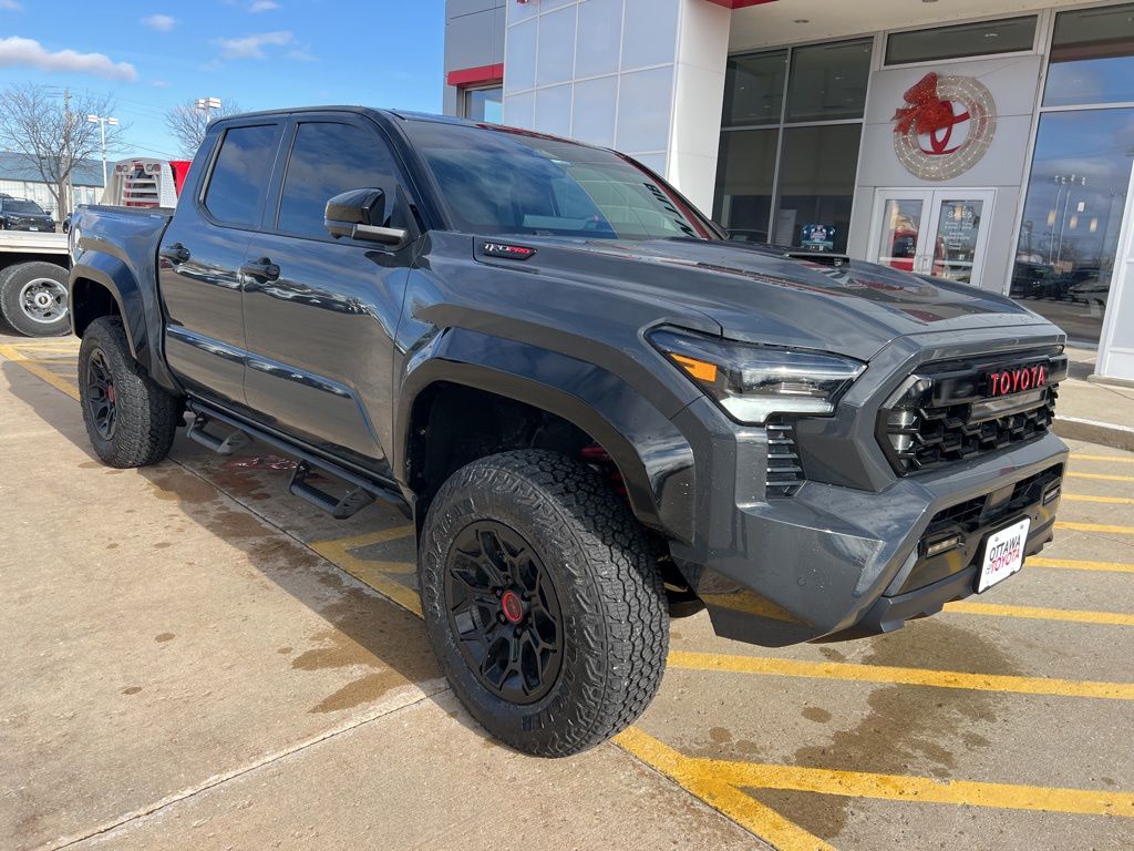 2025 Toyota Tacoma TRD Pro's photo