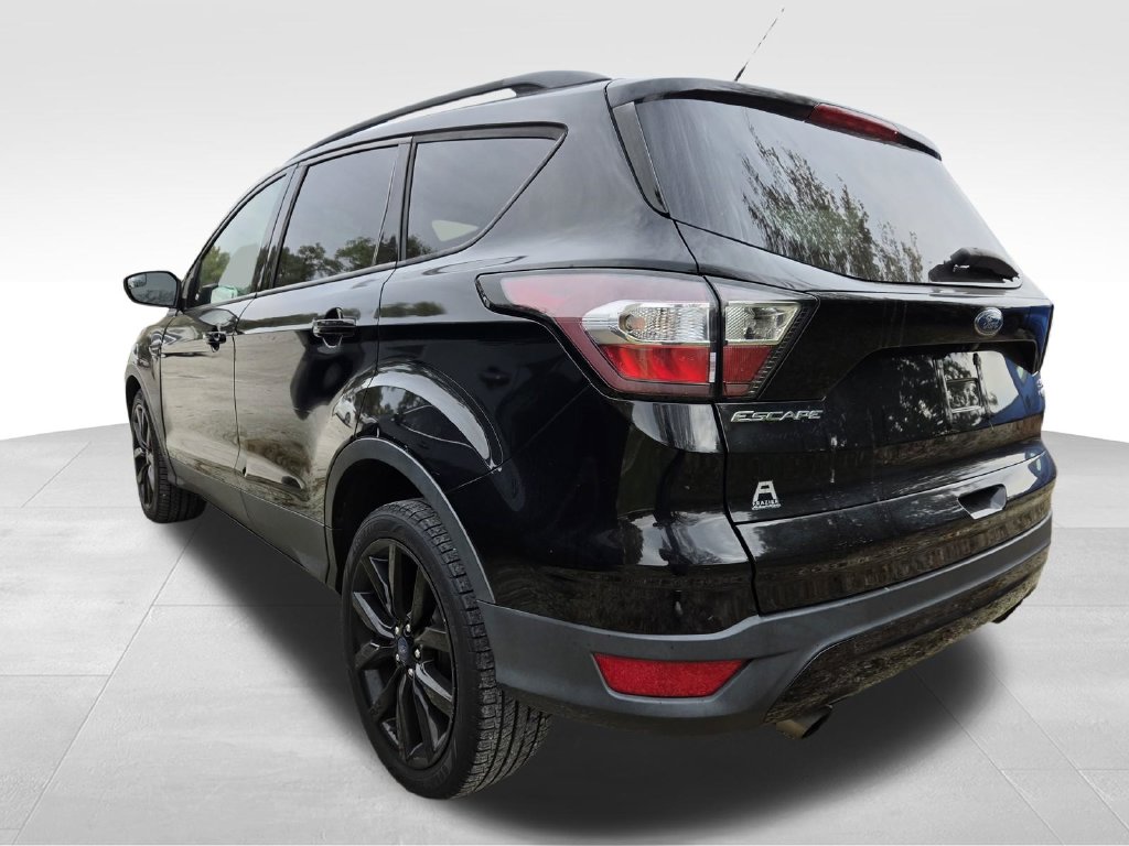 Used 2017 Ford Escape SE SUV