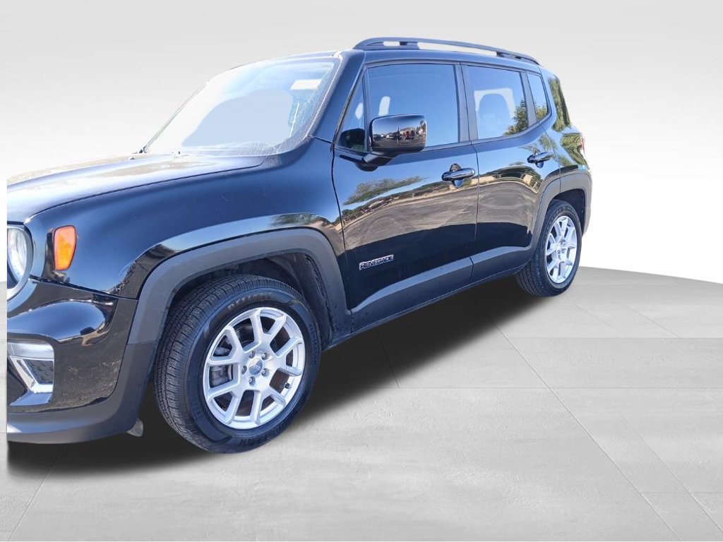 Used 2019 Jeep Renegade Latitude FWD SUV
