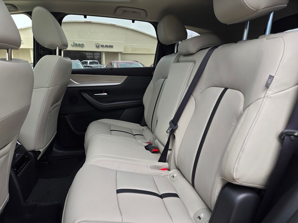 2026 Mazda CX-90 Premium Package - Photo 17