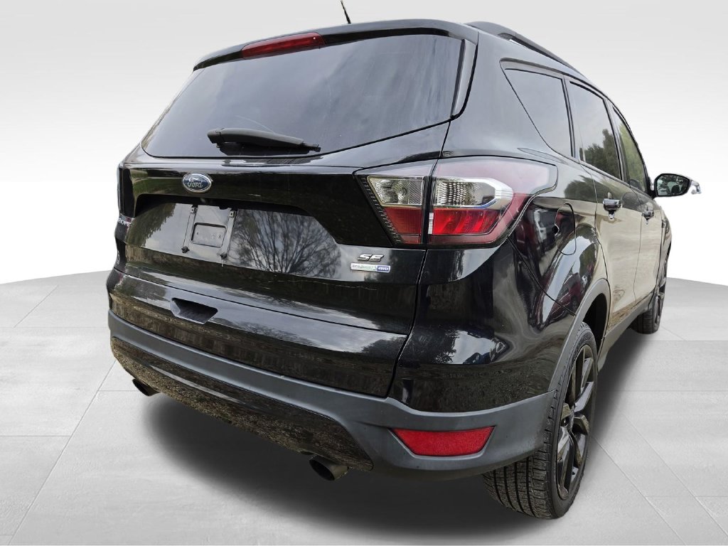 Used 2017 Ford Escape SE SUV