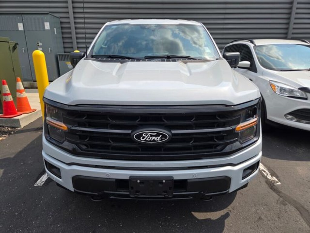 Used 2025 Ford F-150 XLT Truck SuperCrew Cab