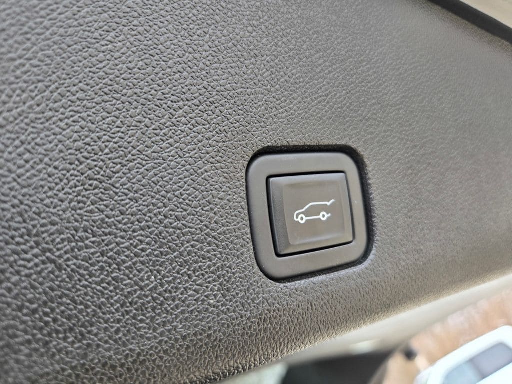 2024 Cadillac XT6 Sport - Photo 36