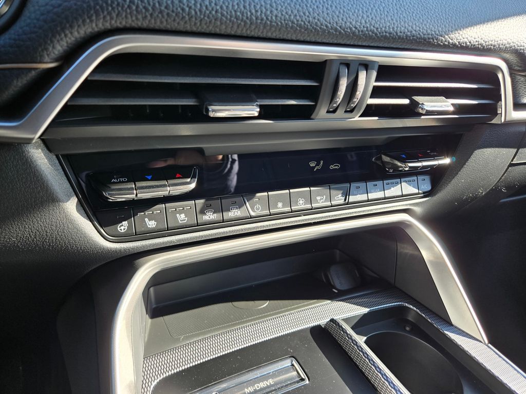 2026 Mazda CX-90 Premium Package - Photo 7
