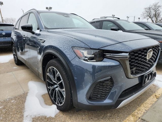 2025 Mazda CX-70 Premium Package's photo