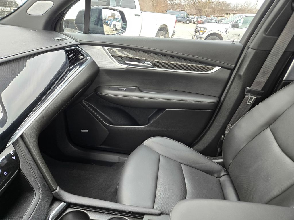 2024 Cadillac XT6 Sport - Photo 14