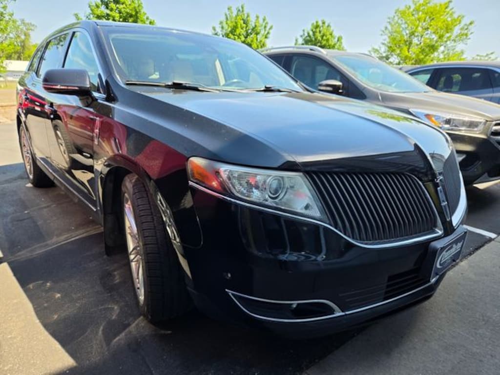 Used 2013 Lincoln MKT EcoBoost SUV