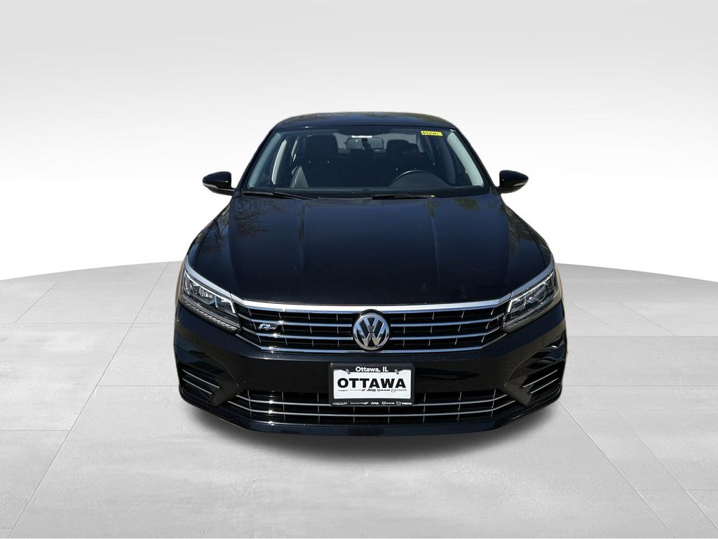 Used 2017 Volkswagen Passat R-Line with VIN 1VWDT7A35HC072717 for sale in Ottawa, IL