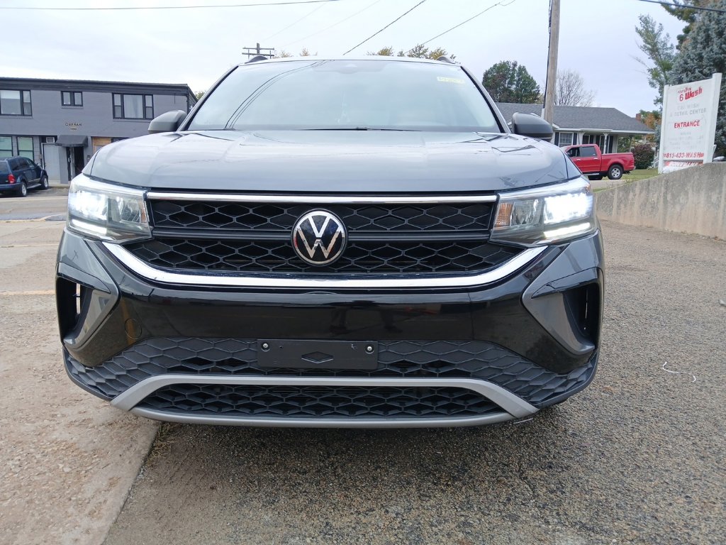 Used 2024 Volkswagen Taos 1.5T S SUV