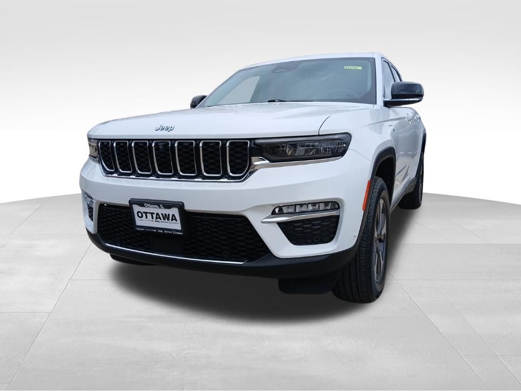 Used 2022 Jeep Grand Cherokee 4xe with VIN 1C4RJYB65N8759790 for sale in Ottawa, IL