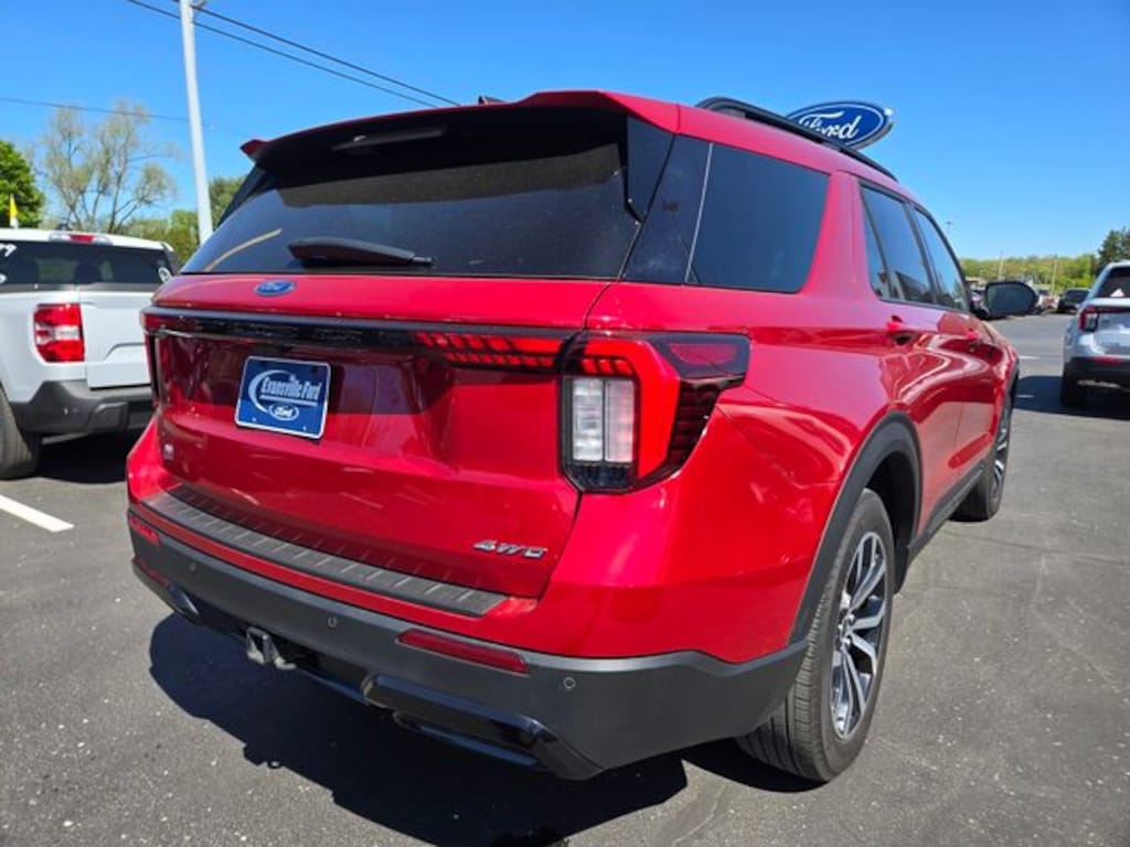Used 2025 Ford Explorer ST-Line SUV