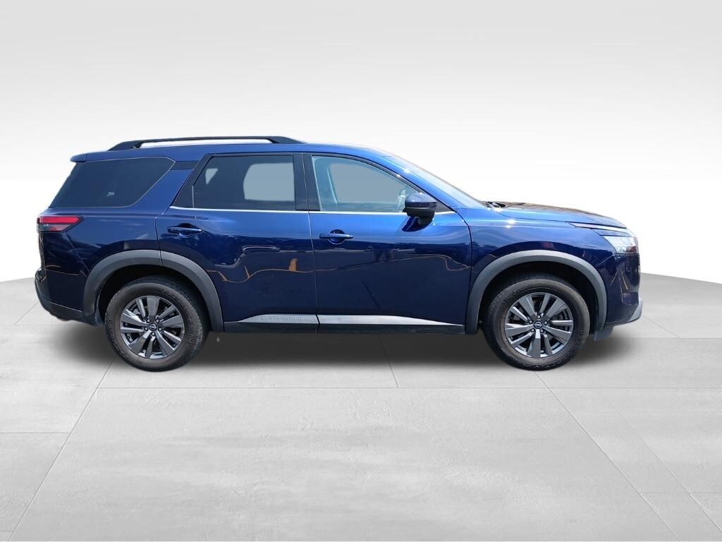 Used 2022 Nissan Pathfinder SV SUV