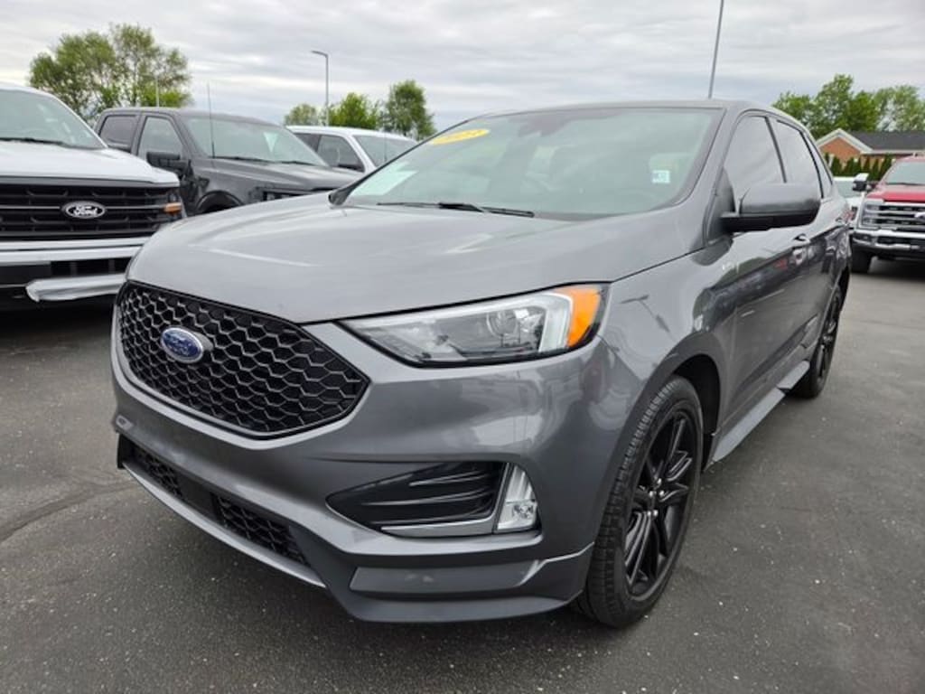 Used 2023 Ford Edge SUV