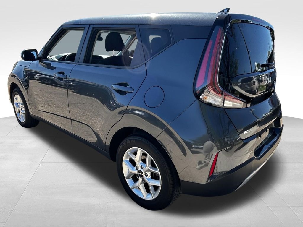 Used 2024 Kia Soul LX Hatchback
